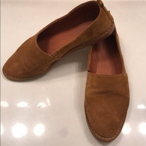 Frye flats